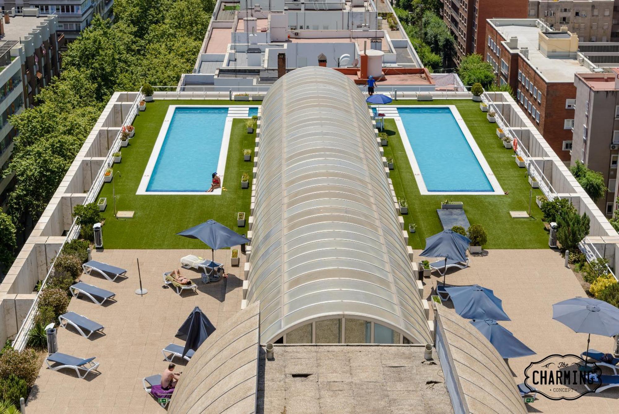 Apartmán Charming Eurobuilding 2 Terrace Exclusive - Plaza De Parking Madrid Exteriér fotografie