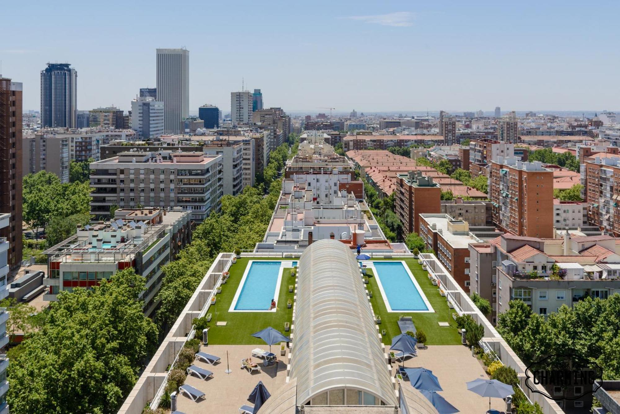 Apartmán Charming Eurobuilding 2 Terrace Exclusive - Plaza De Parking Madrid Exteriér fotografie